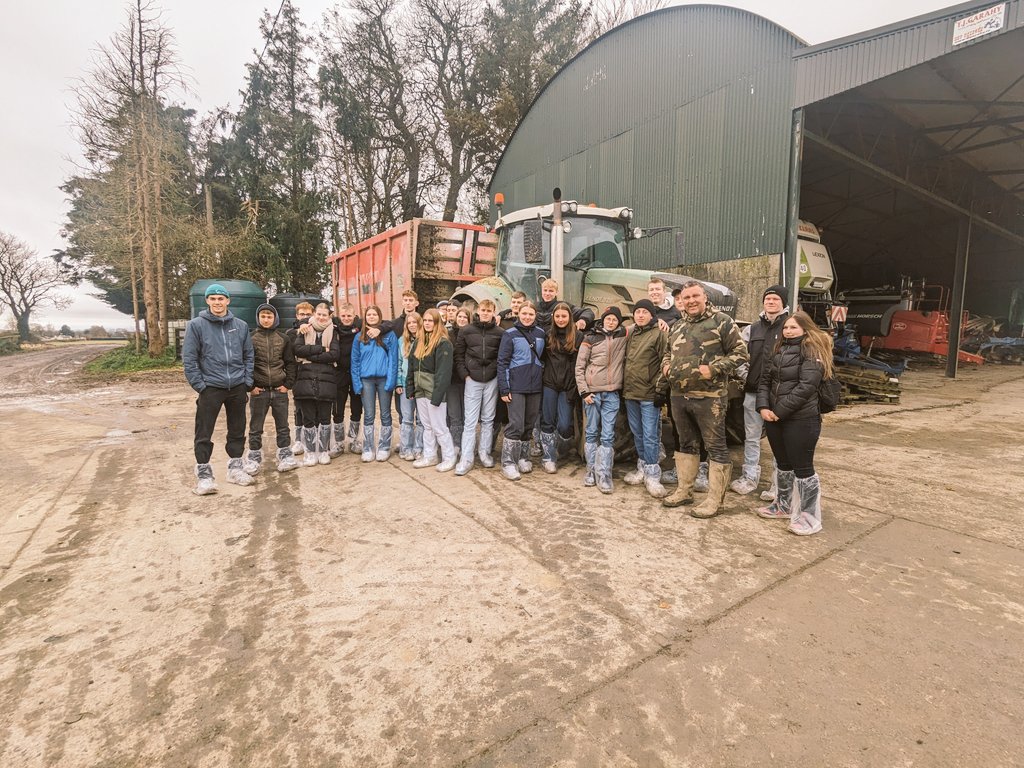We had a group of very keen Danish students from an agricultural college visit the farm recently.Really interesting hearing all about current farming rules in Denmark too.
#FarmToursIreland