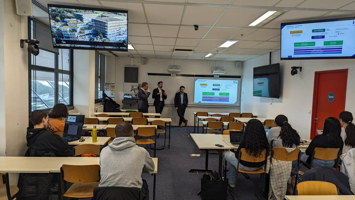 LCL's tweet photo. #ToutCommenceIci #RelationsEcoles #LCLRecrute
Un début de partenariat avec @poledevinci qui démarre sur les chapeaux de roues 🚴♀️💥 Retour en images sur les événements organisés cette semaine ! 👇 https://t.co/GUXBJFqkm1