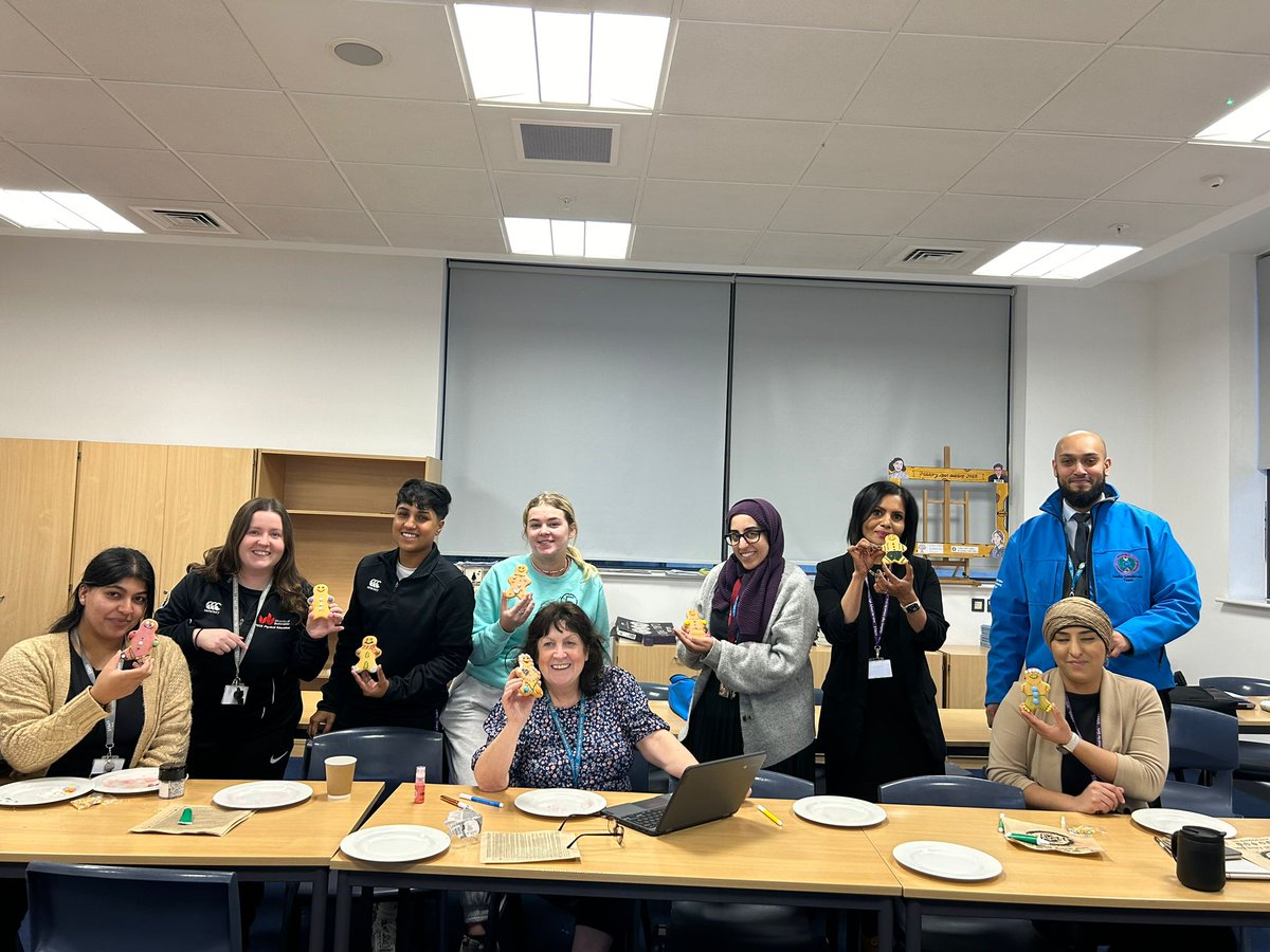 JLWright__'s tweet photo. Lovely time facilitating our new Challney Collaborative Community on Staff Well-being with L-WS. Lots of ideas💡for the short and mid term 💫 & some gingerbread men to take home 🏡.
#caringcolleagues #dreamteam https://t.co/NUQ2waRCb4