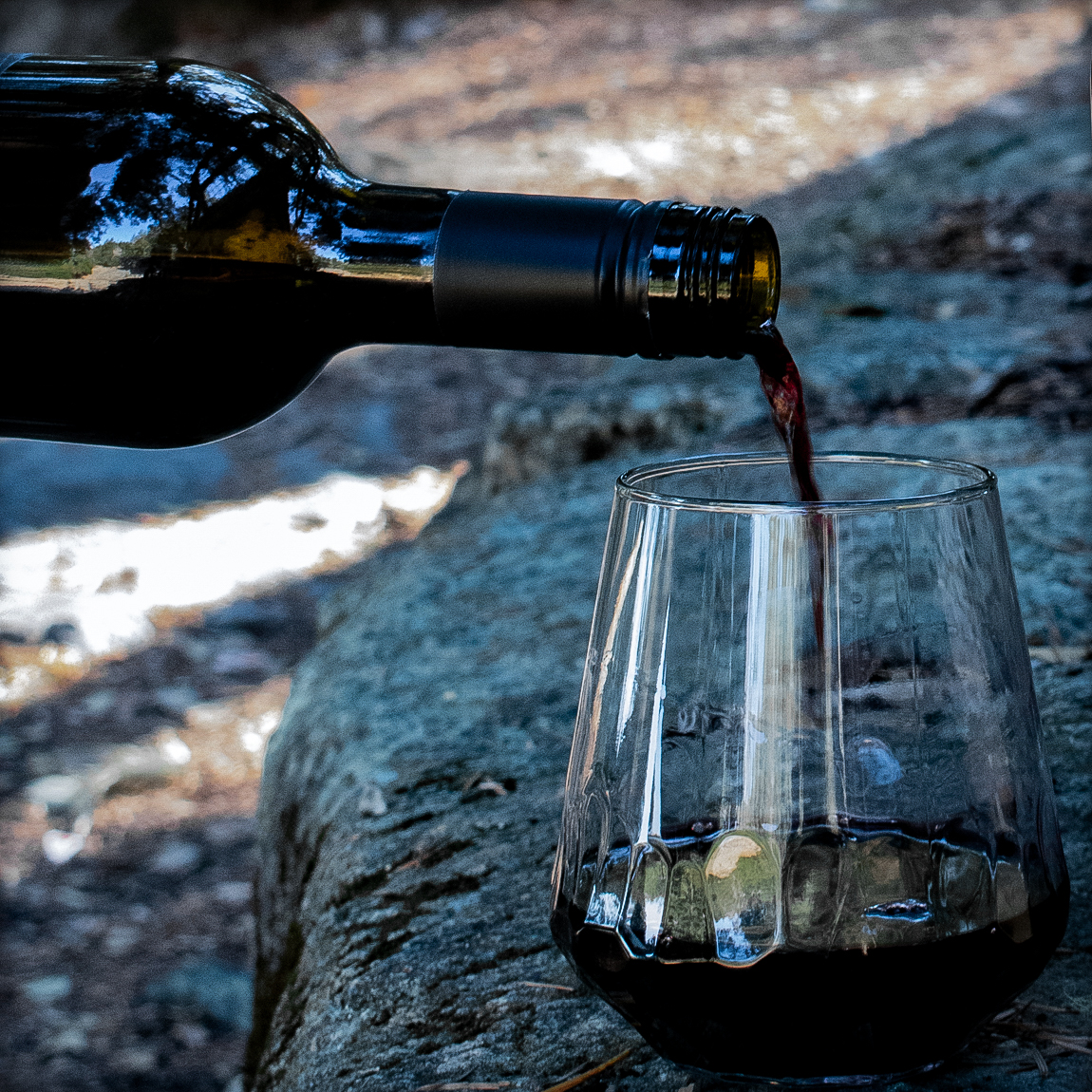cedarandsalmon's tweet photo. Did you know that Oregon and Washington host over 50,000 acres of premium vineyards, producing some of the world’s finest wines? 

#experiencetheharmony #cedarandsalmon https://t.co/vAOP1Q1GgD