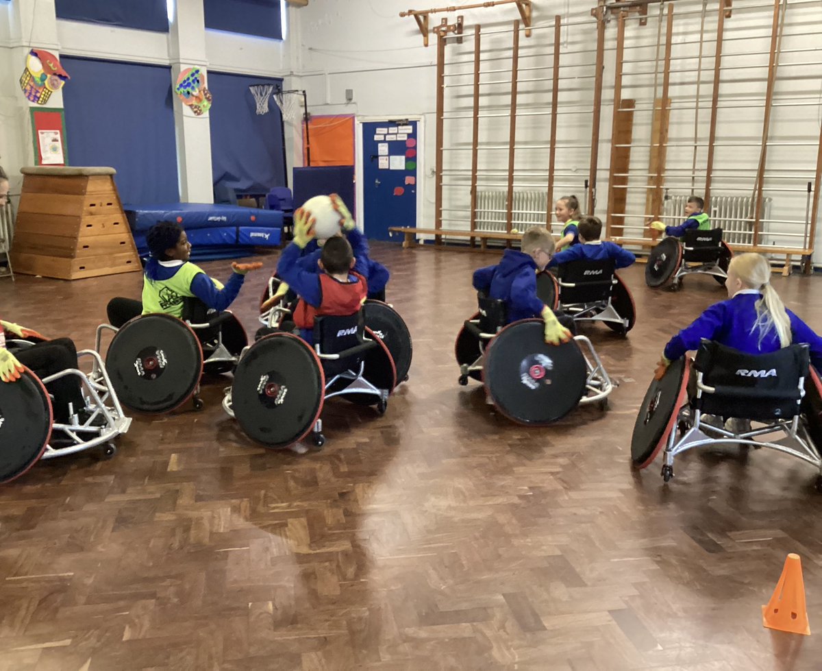 CrynalltPrimary's tweet photo. Thank you to @CommunityOsprey for our wheelchair rugby session today! Year 5 thoroughly enjoyed! #Cryp5 #CrypHealthWellbeing #CrypHealthyConfident https://t.co/hYG84TatxN