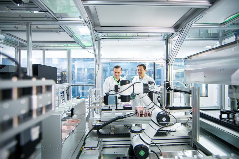 Deep Pharma Intelligence (@deeppharmauk) on Twitter photo Deep Pharma Intelligence is delighted to be featured also in Portuguese by <a href="/BloombergLineaB/">Bloomberg Línea Brasil</a>
Read the full article here eu1.hubs.ly/H06pX3v0
<a href="/InSilicoMeds/">Insilico Medicine</a> Kanoko Matsuyama
#Bloomberg #AI #Pharma Deep Pharma Intelligence is delighted to be featured also in Portuguese by <a href="/BloombergLineaB/">Bloomberg Línea Brasil</a>
Read the full article here eu1.hubs.ly/H06pX3v0
<a href="/InSilicoMeds/">Insilico Medicine</a> Kanoko Matsuyama
#Bloomberg #AI #Pharma