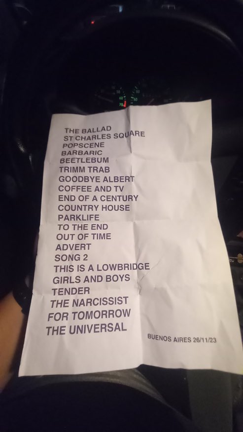 “This Is a Lowbridge” 😀 Blur gave a lovely shout-out to Stu Lowbridge on the setlist for the last show of The Ballad of Darren tour at <a href="/PS_BuenosAires/">Primavera Sound Buenos Aires</a> (Stu chooses the setlists for the band) 
photo via <a href="/lucionunez_/">Lucio</a>