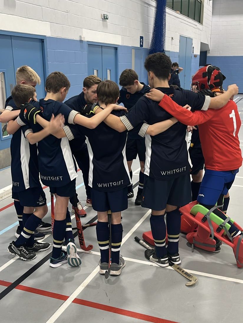 WhitgiftSport's tweet photo. Our U13 indoor squad have had a great day at the @schoolsindoor Finals at Charterhouse. The boys progressed through their group and knockout rounds, before beating Repton in the final. Well done to the team 👏🏻 #WhitgiftHockey https://t.co/EG5It1WdoE