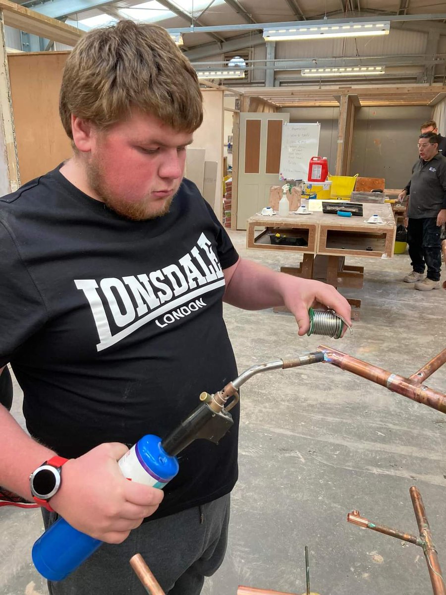 Charity #WhiteRibbonDay2023 with <a href="/RegencyHigh/">Regency High School</a> with thanks to <a href="/Brewerspaints/">Brewers Decorator Centres</a> and #BellPlumbing for their donations.