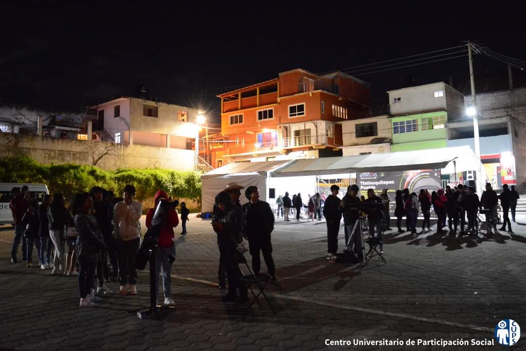 CUPSBUAP's tweet photo. Agradecemos el apoyo del comité organizador de la Noche de las Estrellas, al Ayuntamiento de Tlatlauquitepec, al Lic. Porfirio Loeza Aguilar, al Ing. Agustín González Azpiroz y la C. de Educación, así como al Bach. Benito Juárez García, de la localidad de Oyameles.

#NdE2023 https://t.co/xBhZu6zXnk