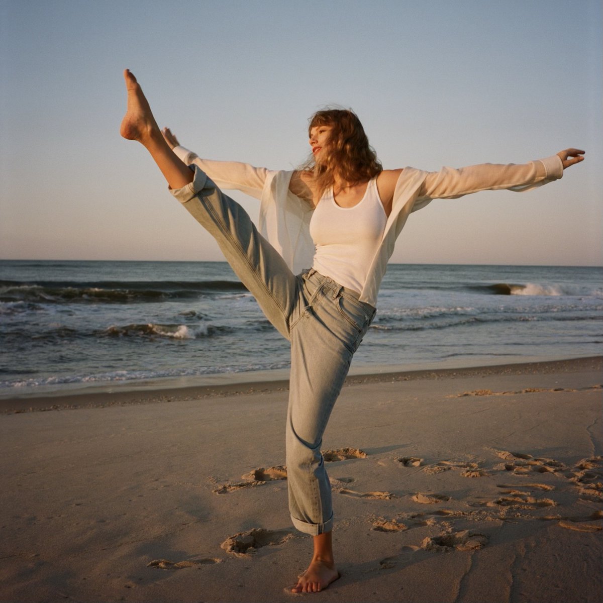 taylornation13's tweet image. #1989TaylorsVersion has been *that girl* for a month. 🩵