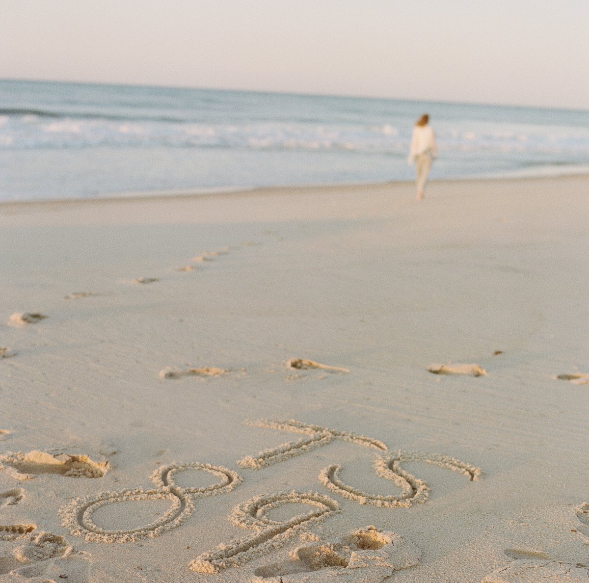 taylornation13's tweet image. #1989TaylorsVersion has been *that girl* for a month. 🩵