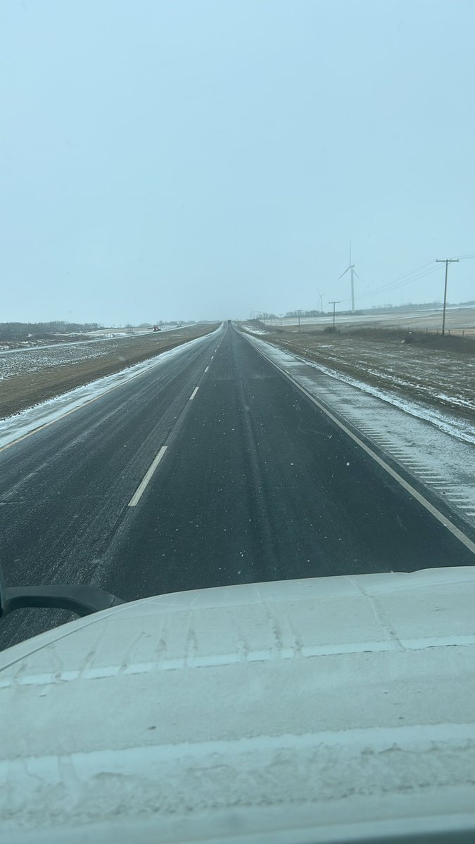 Baljitpadda3's tweet photo. @MBGovRoads Light snow between virden, MB and Grenfell, Sk  road is wet
@SKGovHwyHotline https://t.co/2C2ObQgtfi