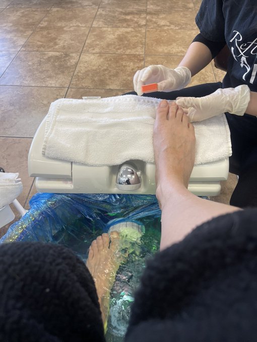It&rsquo;s mani/pedi day! Time to contribute to my pampering. Everyone who contributes gets a thank you video