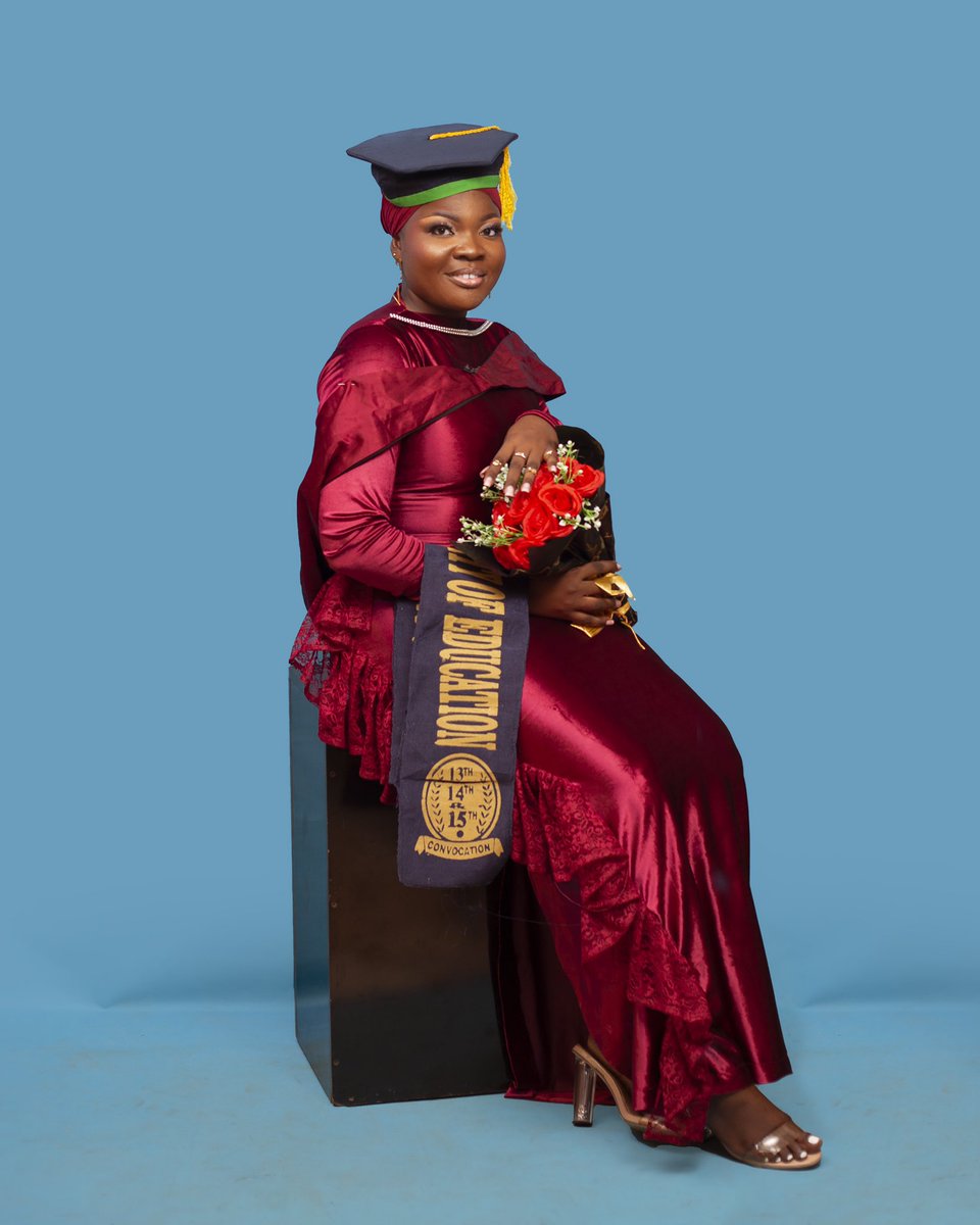 Rihannat_AA's tweet photo. Alhamdulilah katheerah.
Officially a graduate .
B.Ed ( Education and Media Technology).
#tasuedconvocation’23 https://t.co/tFNTnEoSzG