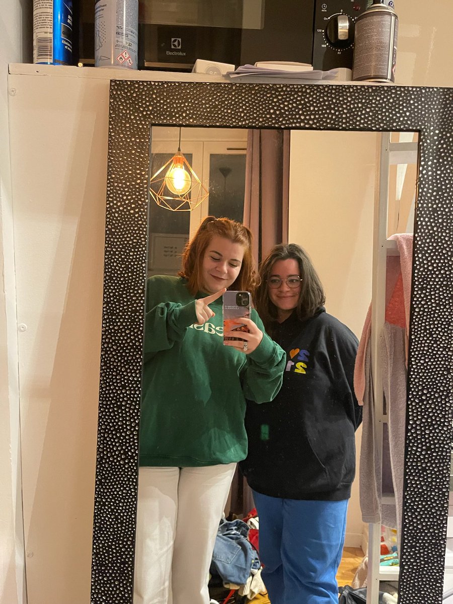 paprikafumee's tweet photo. votre duo préf 
lilouille + juju
les siamoises 
tic et tac 
narry 
@SW_BB_11 ily from the bottom of my heart ❤️💙 (in this world it’s just us) https://t.co/yY0w0PvaVg