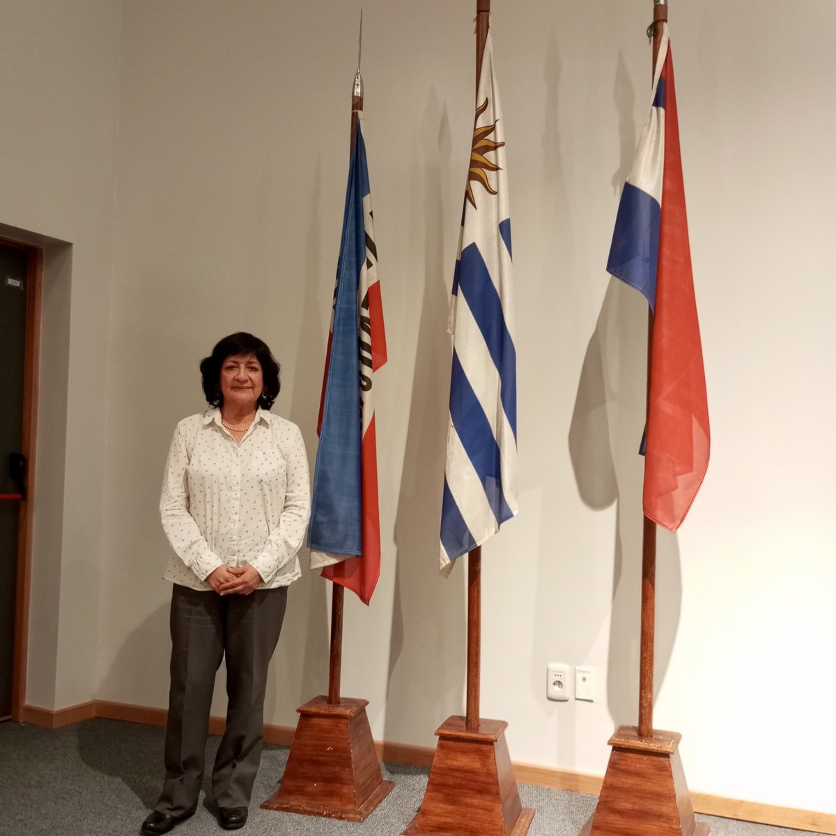 favez_upch's tweet photo. La FAVEZ - UPCH estuvo representada por la Mg. MV. Luisa Echevarría Cureé, quien presentó el trabajo “Inserción laboral y nivel de remuneración en egresados de la carrera de Medicina Veterinaria y Zootecnia antes y durante el periodo 2017 – 2021”.
(2/2) https://t.co/8sIgA30lGi