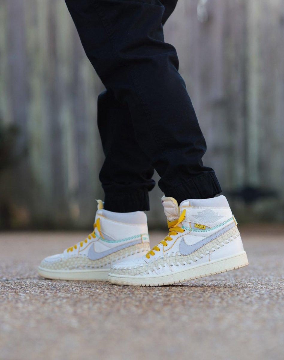 Happy Monday Fam‼️

#KOTD Jordan 1 Union X BBS “Summer of ‘96”

#yoursneakersaredope #atmoscollectorsclub
#PhotographylsArt #SNKRS #snkrsliveheatingup #photograghy #photooftheday #sneakers #photographylovers #snkrskickcheck