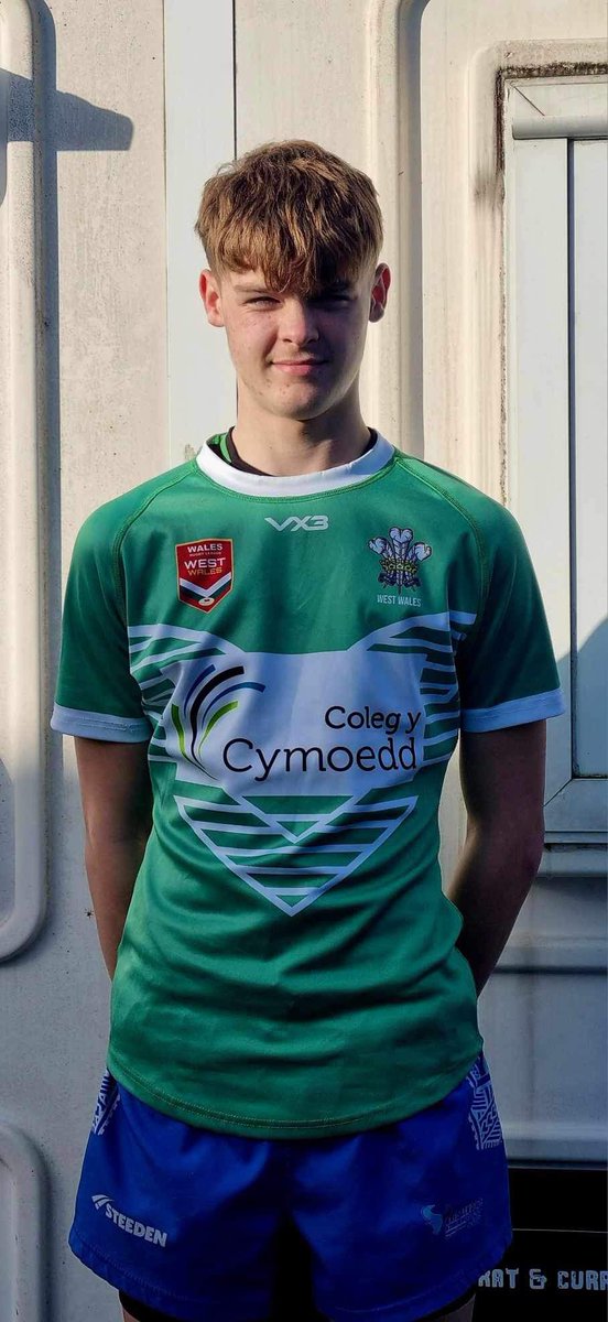 Celebrating Talent 🏉🏴󠁧󠁢󠁷󠁬󠁳󠁿

Congratulations to Owen Prince YR8 &amp; Ceirion Emment YR9 on representing West Wales U’14s Rugby League squad at the St.Helens tournament this weekend

They successfully contributed towards the squads efforts in winning 4 from 4 games

Talent #TîmLlan 🔵⚫️