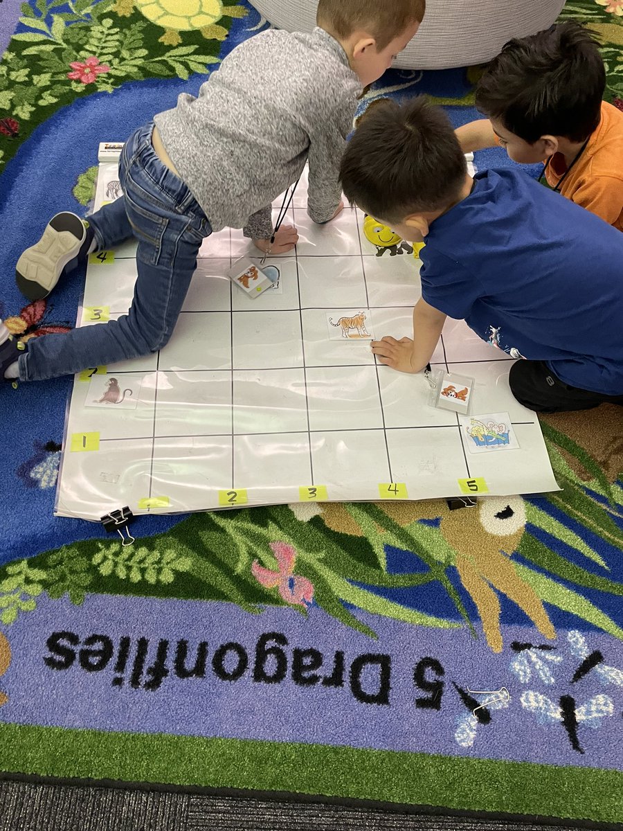 sbutleross's tweet photo. @ParkGlenES Library is starting #HourOfCode early with some robot &amp; programming app stations. Kinder trying @Ozobot ImdiSphero #beebot and more..#kellerlibraries @KISDreads https://t.co/Xs2vD4ycRY