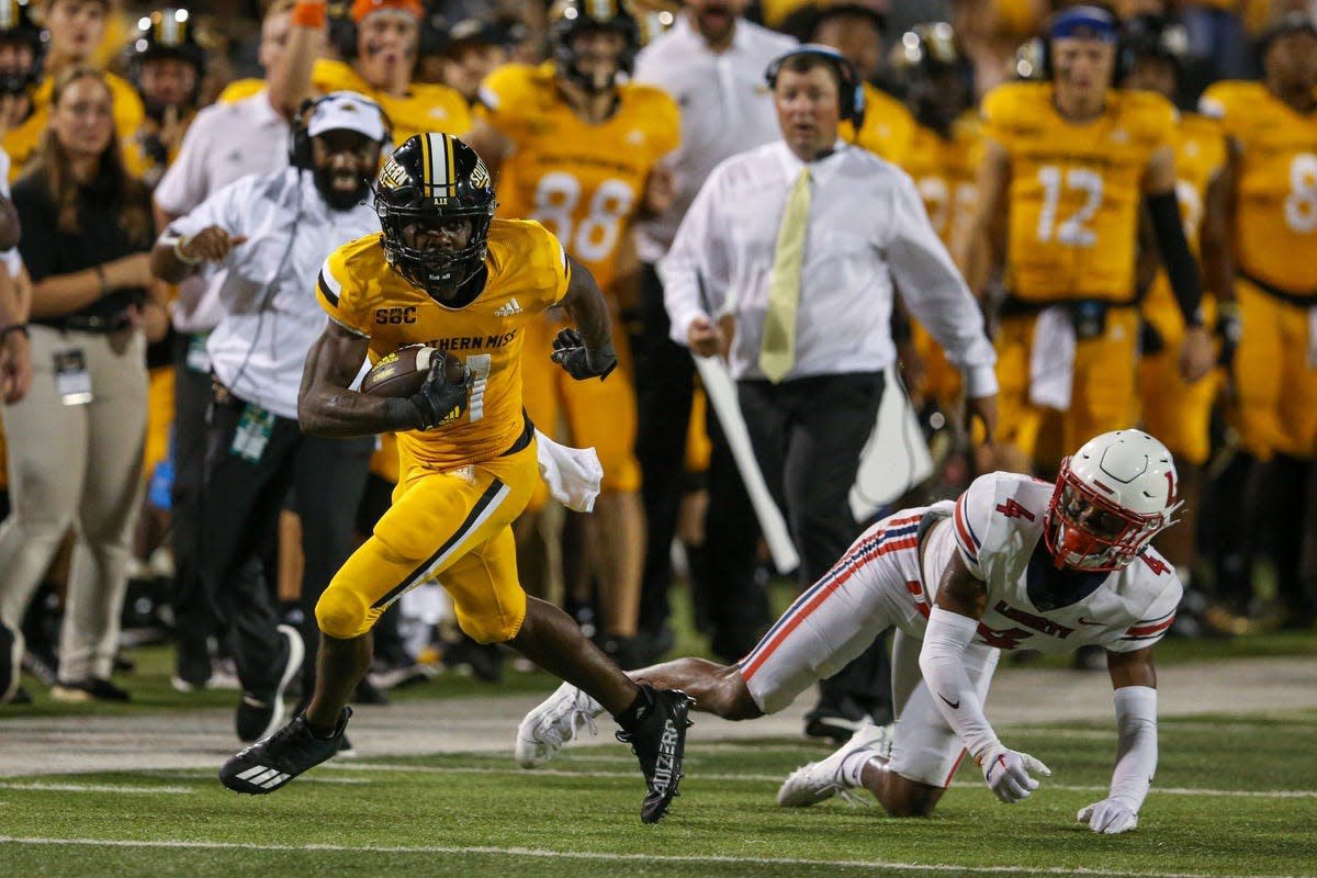 Tank Mcbroom (@mcbroomque) on Twitter photo Blessed to Receive an Offer from The University of Southern Miss!! <a href="/EJLASSITER/">𝙀𝙫𝙖𝙣 𝙇𝙖𝙨𝙨𝙞𝙩𝙚𝙧</a> <a href="/Coach_Stammetti/">Coach Rich Stammetti</a> <a href="/CoachSamGregg/">Sam Gregg</a> <a href="/Sauce__JB3/">John Bolding III</a> Blessed to Receive an Offer from The University of Southern Miss!! <a href="/EJLASSITER/">𝙀𝙫𝙖𝙣 𝙇𝙖𝙨𝙨𝙞𝙩𝙚𝙧</a> <a href="/Coach_Stammetti/">Coach Rich Stammetti</a> <a href="/CoachSamGregg/">Sam Gregg</a> <a href="/Sauce__JB3/">John Bolding III</a>