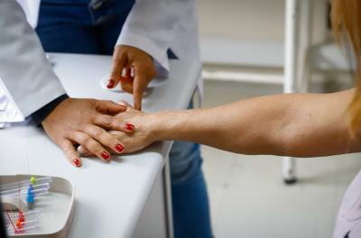 😃Ação terá exames de prevenção ao câncer de pele no IAPI neste sábado.

➡️Saiba mais: prefeitura.poa.br/sms/noticias/a…