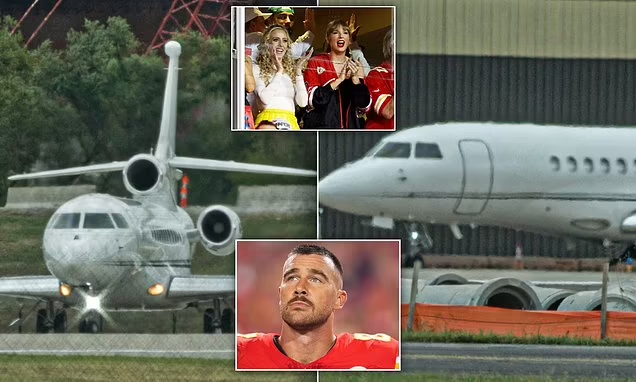 UmeshGa21857620's tweet photo. 🛩️✨ Love is on the move! Taylor Swift's private jet takes off from Tampa to Kansas City for a heartwarming reunion with boyfriend Travis Kelce!  ❤️👉https://t.co/BrxwDsA3wD Stay tuned for their delightful moments together! #LoveInFlight #TaylorTravisReunion https://t.co/q5gkfxxZEE