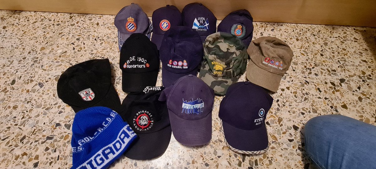 materialultra21's tweet photo. Vamos con gorras del mágico!!! https://t.co/r9j4ByDZvI