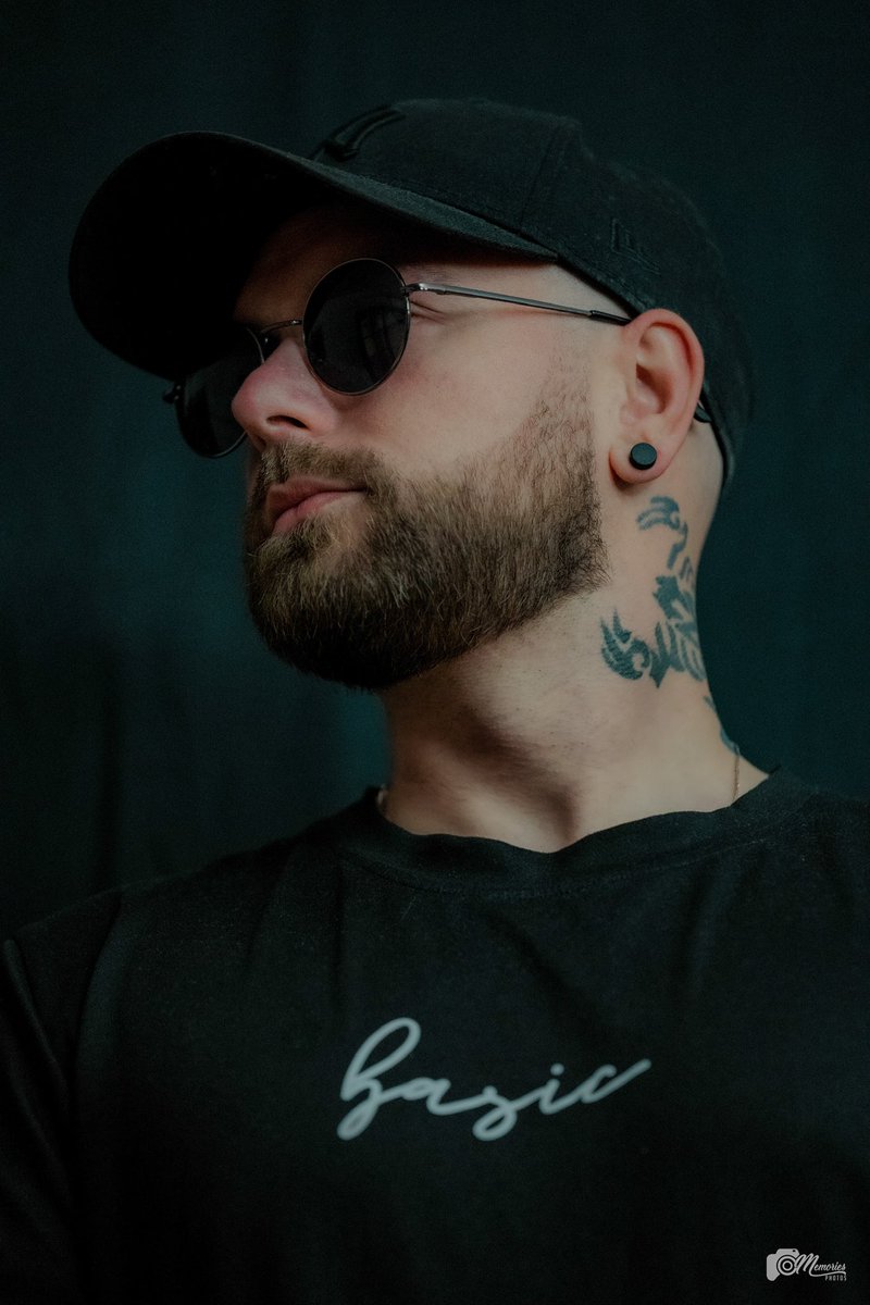 EUPHOLAND is coming back tomorrow! 

7pm on Twitch: twitch.tv/exiliummusic 🕺🏻