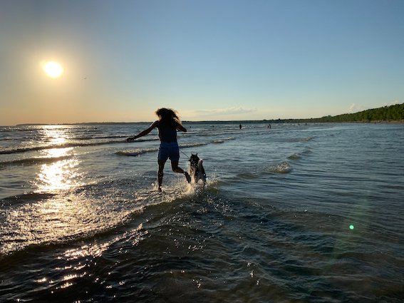 We love going down to the water in the summer to cool off, swim and watch the sunset! Thanks to Dr. Leah Allen for this photo. See all entries at tinyurl.com/4s9w8xwe. #TheArtofResidency
