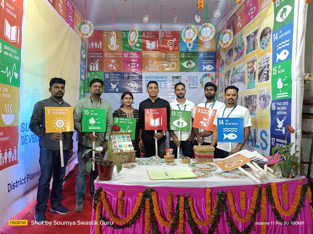itsBiswajeet's tweet photo. @SDGOdisha is all set to raise awareness among youth, students and the public regarding SDGs at #KalingaBaliyatra ,#Paradip.
To know more, come visit the SDG Stall.
#SDG4ODISHA
#LocalisingSDGs
@CollectorJspur
@PCDept_Odisha
@PradeepJenaIAS
Volunteering by @SATTVIC_SOUL https://t.co/jyMsw5hIKH