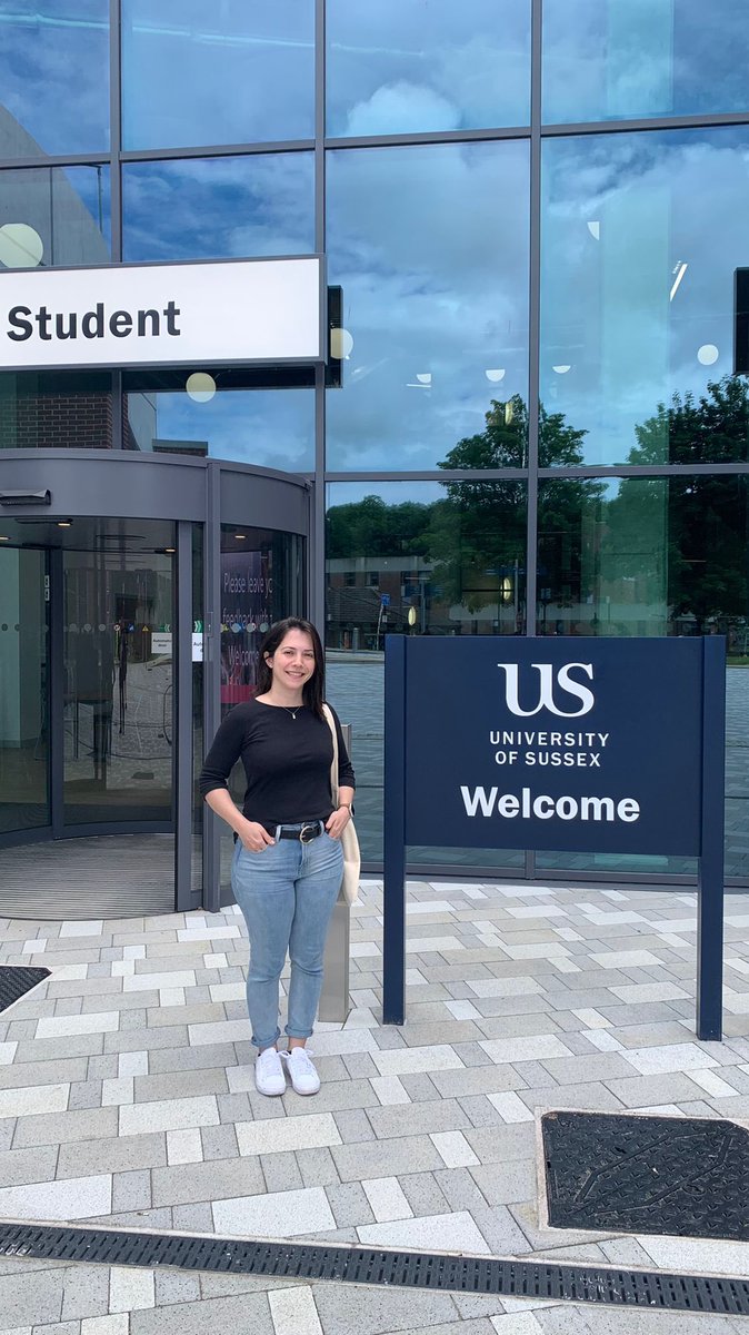 cecilia_lldp's tweet photo. Misión cumplida: PhD por la @SussexUni en @SPRU 🇬🇧 

Después de 4 años, defendí exitosamente mi tesis doctoral, que incluye 3 papers publicados en revistas científicas internacionales de alto impacto bajo la supervisión de #LucyBaker y @BenjaminSovaco1 https://t.co/ztQs8ntYL7