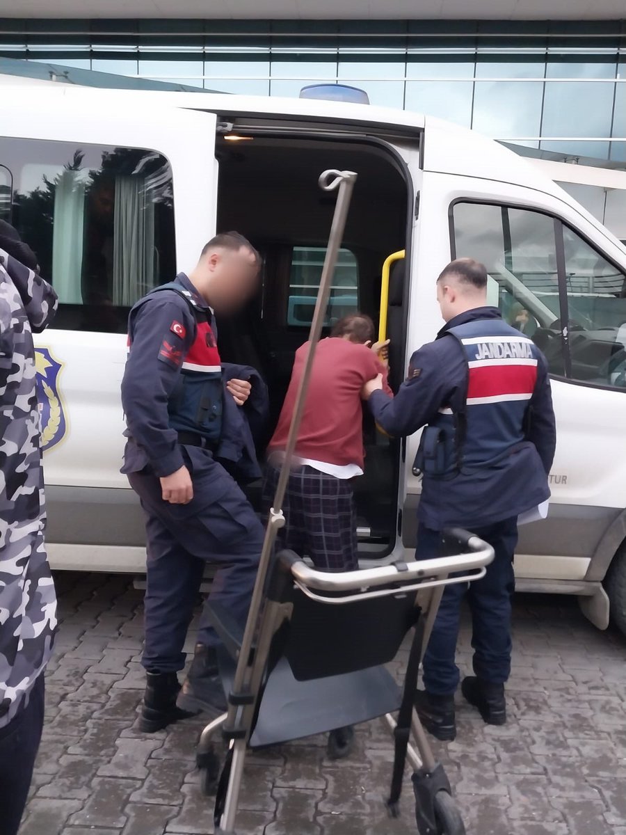 Babam Ramazan Taşkıran diyaliz hastası ve yüzde 93 engelli. Son iki haftadır durumu çok kötüye gitti. Kan değerli çok düşük ve çok halsiz. Babamı cezaevinde kaybetmek istemiyoruz. Yarın akşam Türkiye saati ile 21'de babam için açacağımız etikete destek olur musunuz?