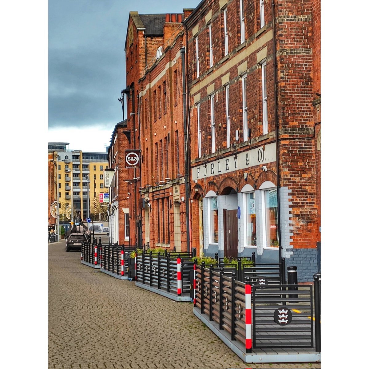 Hull Images tweet media