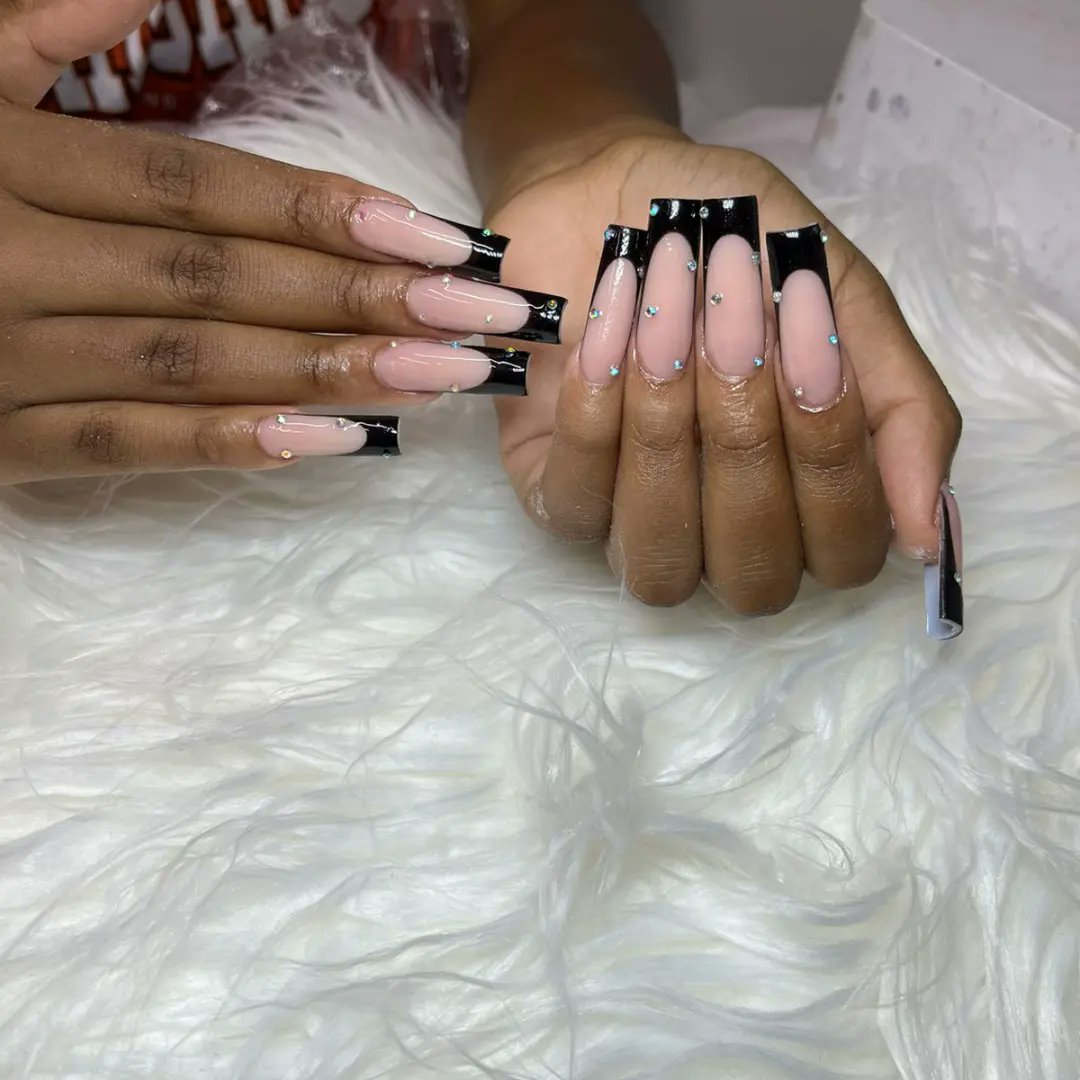 ObedienceSwirri's tweet photo. Nailsbyobi, pls like and retweet. Am base at 28 biccard street braamfontein directly opposite Pedros upstairs shop 14. Pls call or WhatsApp me on 0630130125 for appointments. #GirlsTalkZa #GirlTalkZA #nails #braamnails #GirlsTalkZa https://t.co/GQqpEVYTfh