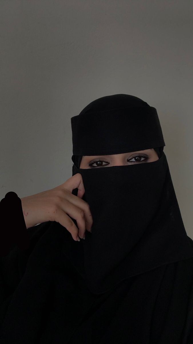 soumeya_alii's tweet photo. هل تقـ ب�� ان اكون صديقة لك ??
من دون مجامله وبكل صدق https://t.co/aunKbaWS4i