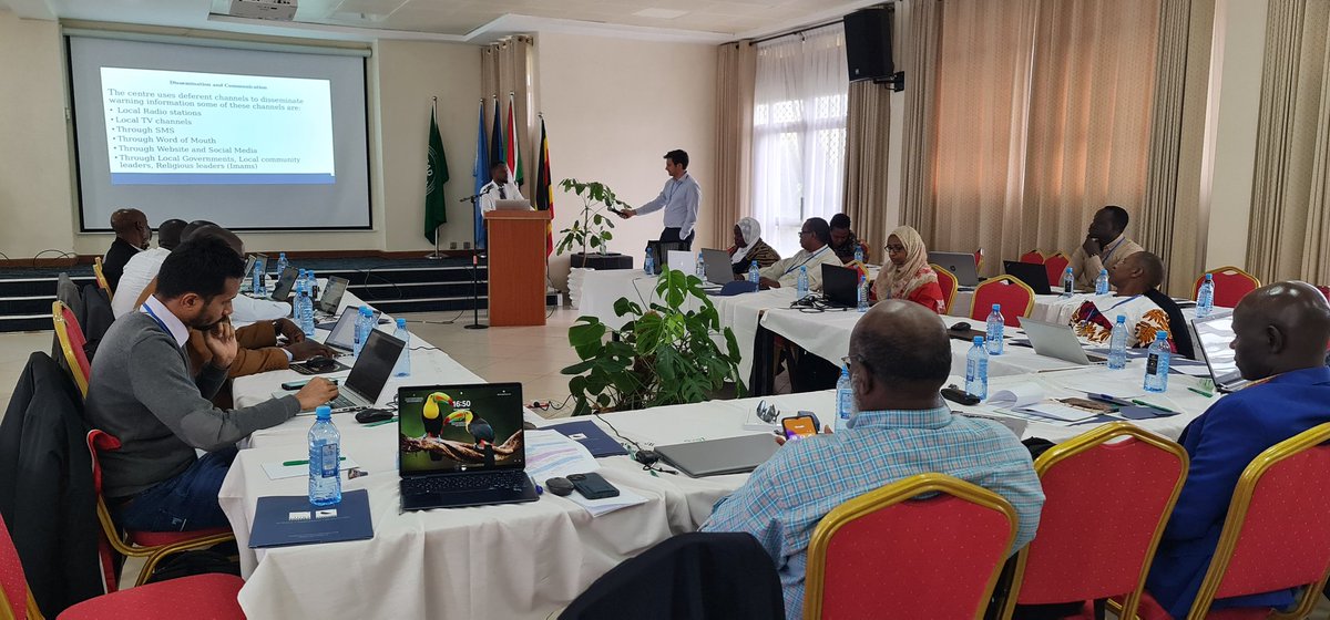 OumaJully's tweet photo. Amidst #Flood season, knowledge is power! ๐ก Exciting times at the #Flood Modeling Workshop, where experts collaborate, innovate, and chart paths to better #preparedness. Together, we're shaping smarter solutions for a resilient #IGAD @igadsecretariat. ๐๐ #FloodModeling https://t.co/VxV8A7rfmA
