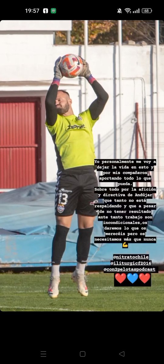 Mucha clase en esos guantes 🧤

<a href="/PacoBerja/">Paco Berja</a> un señor dentro y fuera del campo, a muerte con vosotros!! 💪🏻