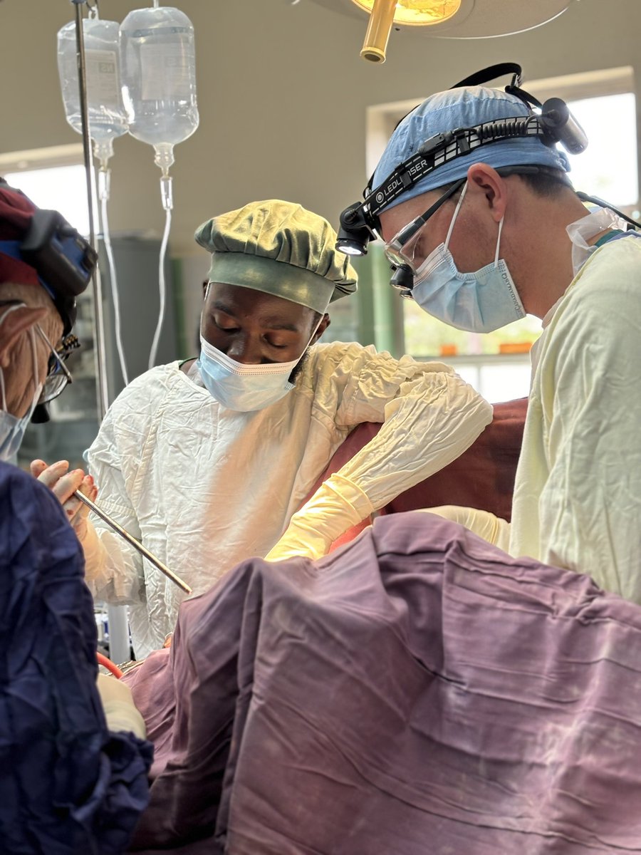 rparkMD's tweet photo. Day 1 of exciting urethroplasty cases in Malawi. Thank you Dr Smith for your generosity to attend this awesome experience. @VUMCurology @nielsvjohnsen @kateh_014 https://t.co/gXdh5zu1BG