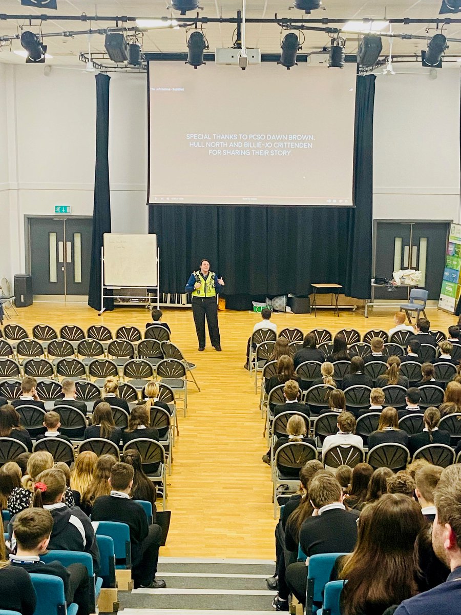 HumberbeatHULL's tweet photo. Thank you to Kelvin Hall for allowing us to present The Left Behind across all school years this week. Year 9 were exceptional today!
#theleftbehind #Humberbeat #eski #communitypolicing #yellowfin #kelvinhall_hull
https://t.co/UCYRszuGG8 https://t.co/X1Un8cj4KL