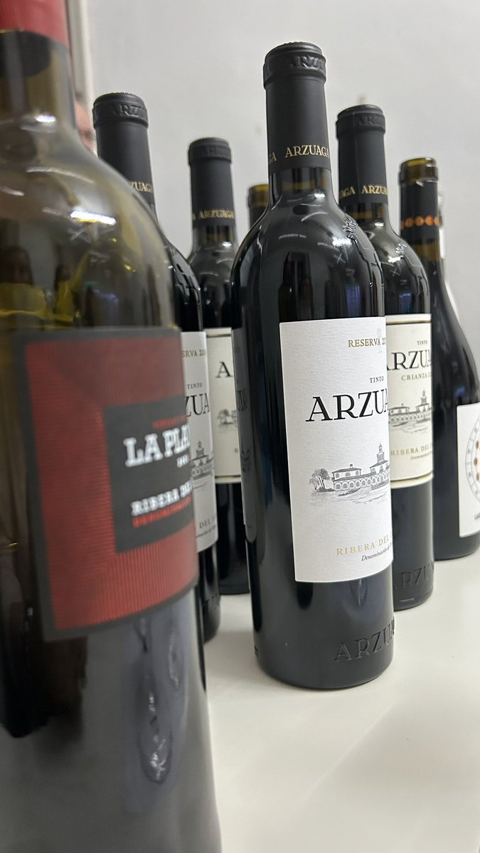 Cata de <a href="/BodegasArzuaga/">Bodegas Arzuaga</a> para las <a href="/SherryWomen/">Sherry Women</a>