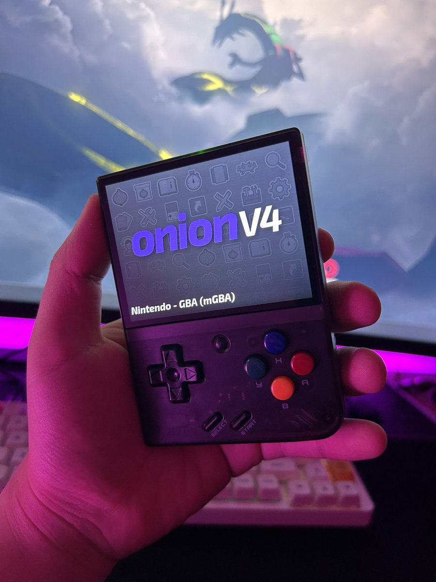 cristian_2820's tweet photo. Tras problemas con el software de stock, actualicé a Onion OS: personalizable, comunitario y lleno de mejoras. Mas info en: https://t.co/TXVmHzlgnT 🎮✨
#Miyoo #MiyooMini #MiyooMiniPlus #RetroHandheld #RetroGaming #PortableGaming #Emulation #CustomFirmware #OnionOS #IndieDev https://t.co/9CNcZJWzFu