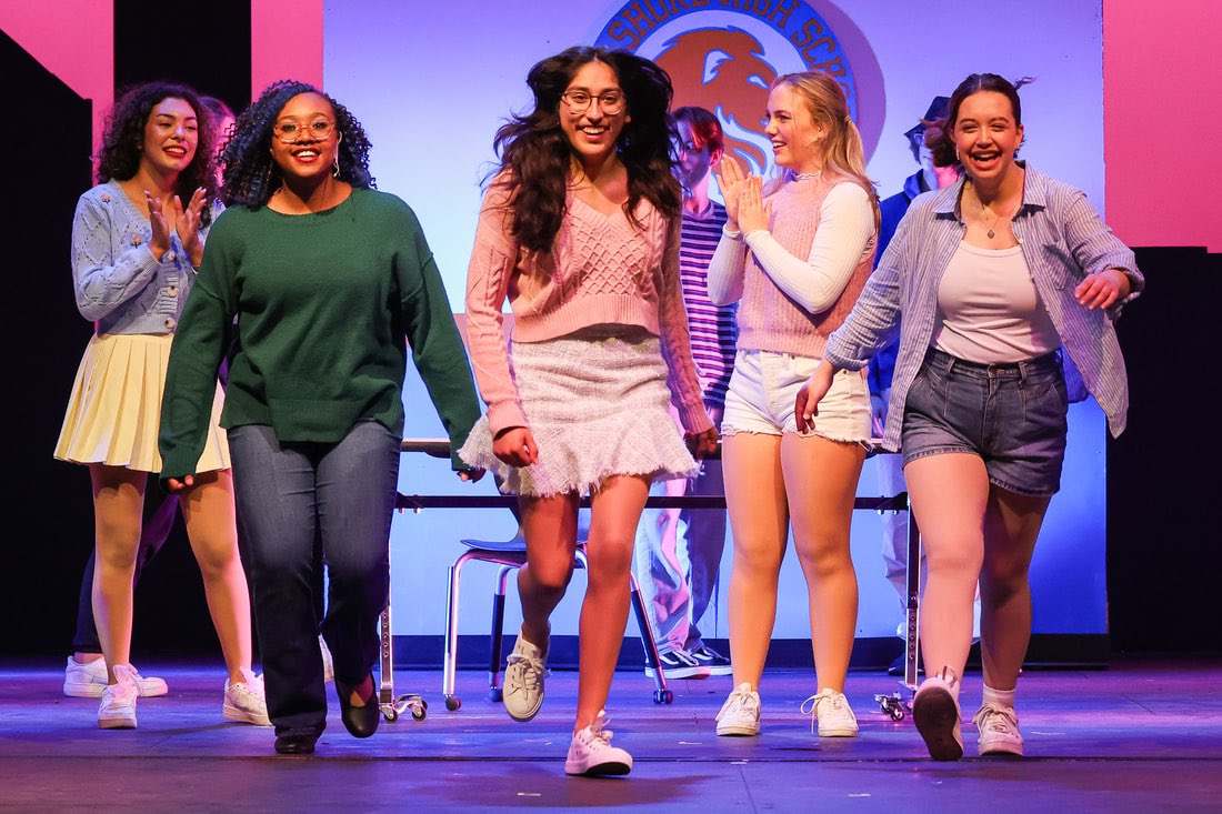 Happy first day back after break!! We hope you had a great thanksgiving and cannot wait to see you all back in the blackbox 🫶