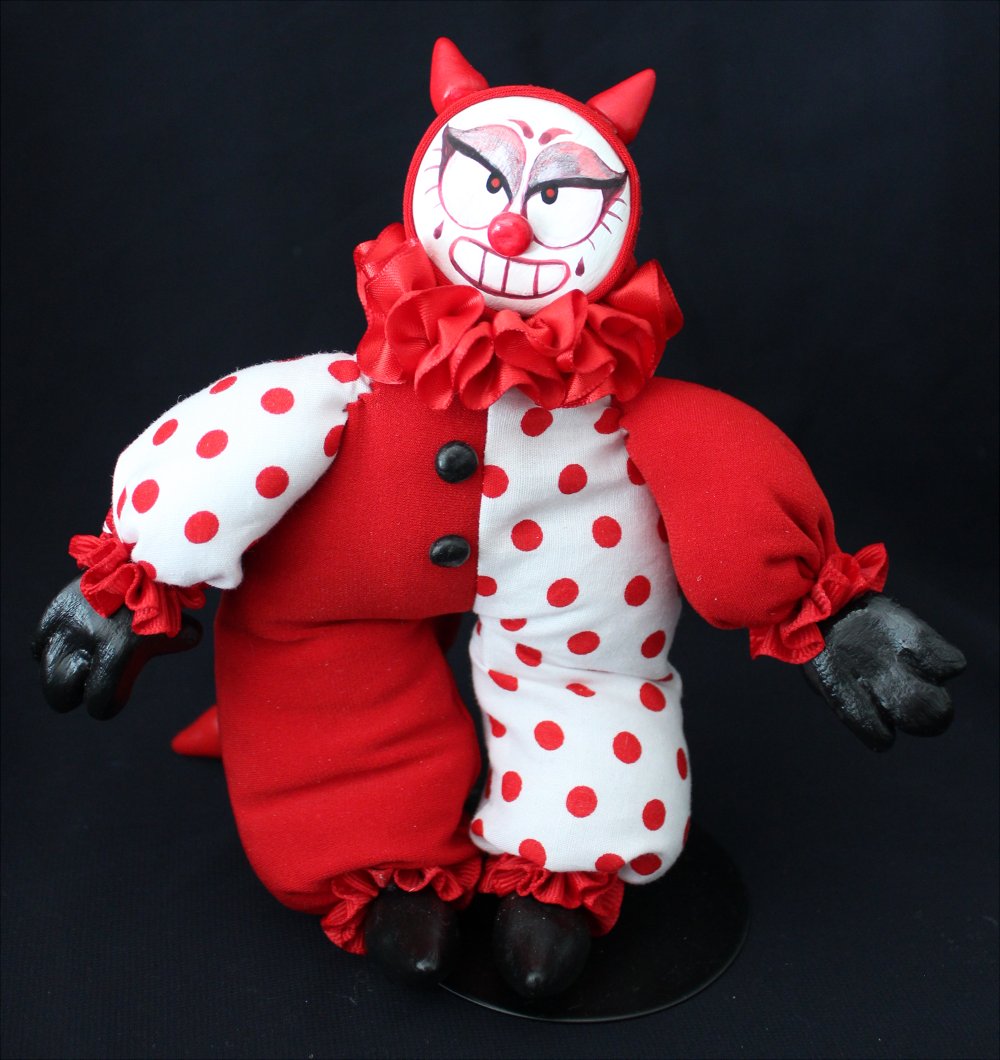 Devil clown dolls 😈 In my shop with a bunch of others I uploaded recently: ko-fi.com/s/c90129947f