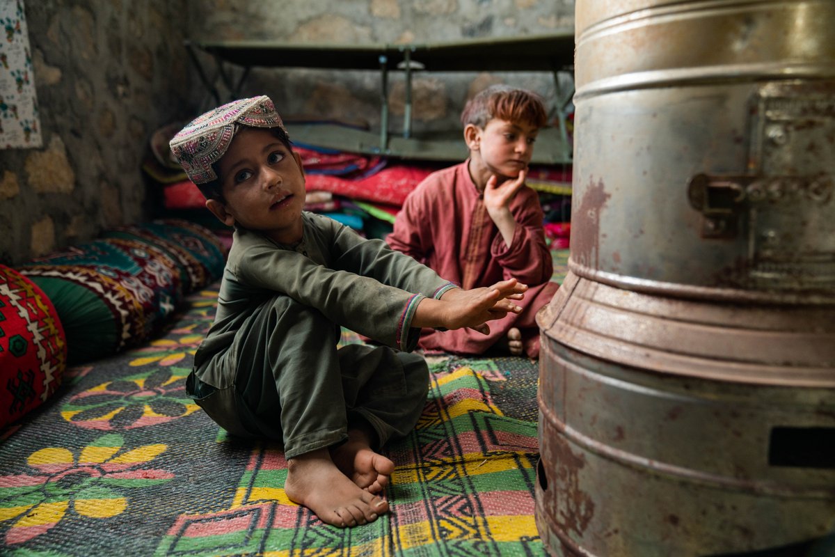 In Afghanistan, Ukraine and beyond, refugee children are struggling to survive during the freezing winter season.

Join us on #GivingTuesday in helping provide them with lifesaving aid, like heaters, blankets, warm jackets and more.

📸: © UNHCR/Oxygen Empire Media Production