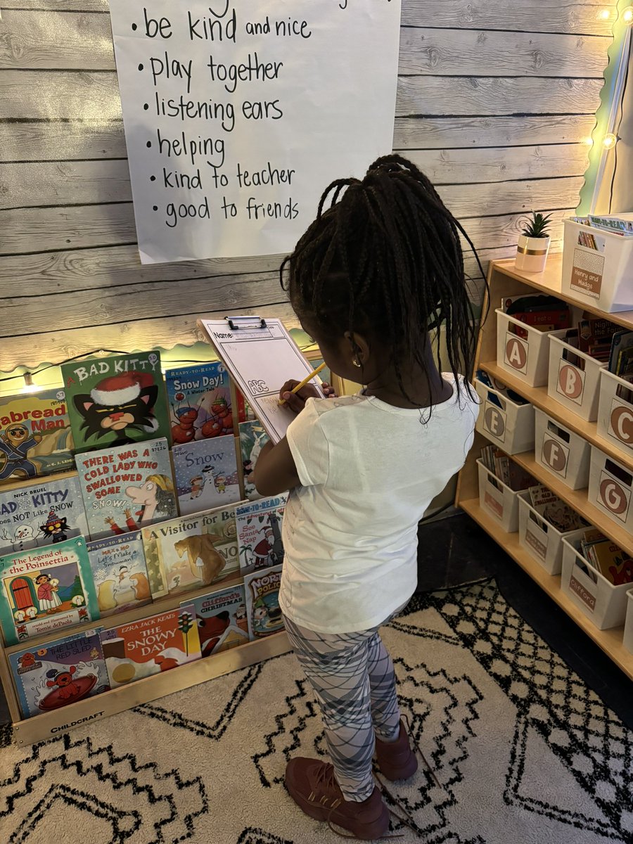 nikkkki15's tweet photo. Word and letter hunt around the classroom! @Creeksidetweet https://t.co/Q7Mo1qbjkJ