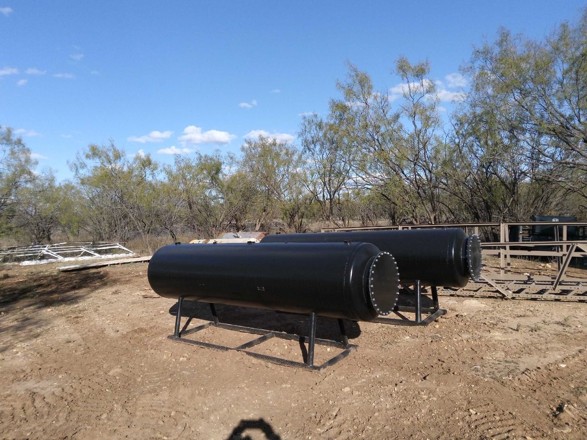 SITS_Inc's tweet photo. The equipment was moved onto the drilling site today to being the drilling on our next four wells.  Pipes coming tommorow.

Stay tuned!

$SITS #oil https://t.co/h4ggOxJ1tw