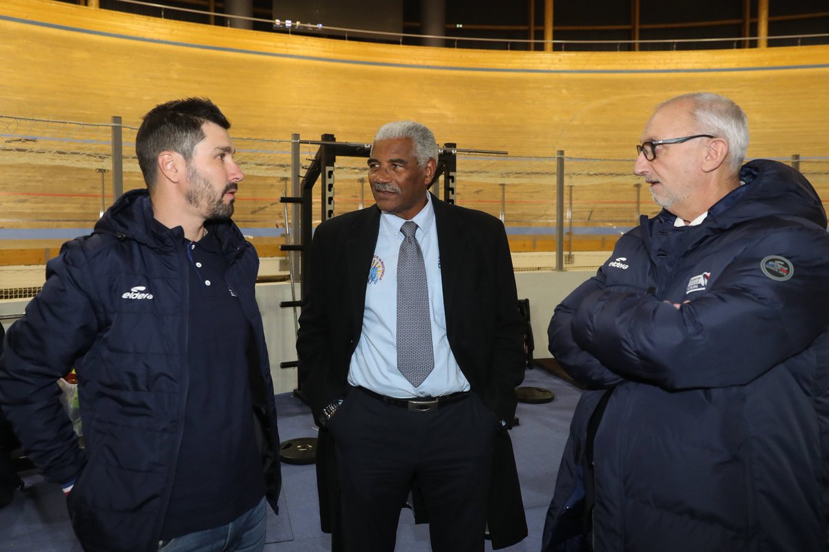 François Lamiraud (@lamiraudf) on Twitter photo Pour cette 5è année d'existence, le <a href="/PFCOM_FFC/">Pôle France Cyclisme Outre-mer FFC</a> a officiellement inauguré son installation au <a href="/CREPSduCentre/">CREPS CentreValLoire</a> en présence de <a href="/VigierPhilippe/">Philippe Vigier</a> <a href="/m_callot/">Michel Callot</a> @mkmoulay <a href="/GHalbout/">Gilles Halbout</a> <a href="/ManinChris/">Christophe MANIN</a>
Bonne saison aux athlètes et staffs ! 💪🏽 Pour cette 5è année d'existence, le <a href="/PFCOM_FFC/">Pôle France Cyclisme Outre-mer FFC</a> a officiellement inauguré son installation au <a href="/CREPSduCentre/">CREPS CentreValLoire</a> en présence de <a href="/VigierPhilippe/">Philippe Vigier</a> <a href="/m_callot/">Michel Callot</a> @mkmoulay <a href="/GHalbout/">Gilles Halbout</a> <a href="/ManinChris/">Christophe MANIN</a>
Bonne saison aux athlètes et staffs ! 💪🏽