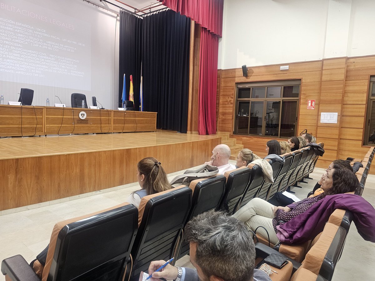 MorilloSusana's tweet image. Hoy en el salón de actos de la Universidad de Granada acogemos la inauguración de las " I Jornadas de Inclusión Social y Capacidad Jurídica"⚖️

#inclusión 
#Capaces