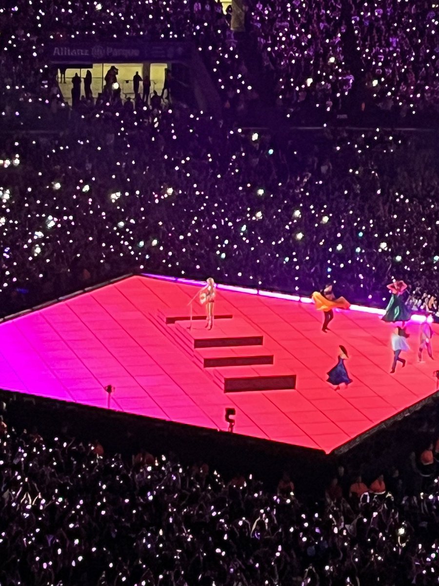 alya ៹ ☆ VAI VER O BTS 🪭 tweet media