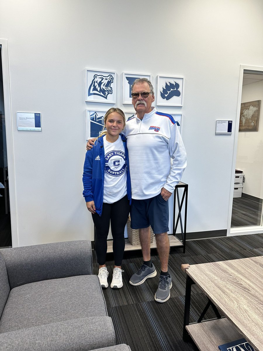 ashlyn_brust's tweet photo. Grateful to receive my first offer!!  @MSUWPGrizzlySB thank you coach Long for having me and for the visit!!!💙❤️ https://t.co/tdw84QhgFP
