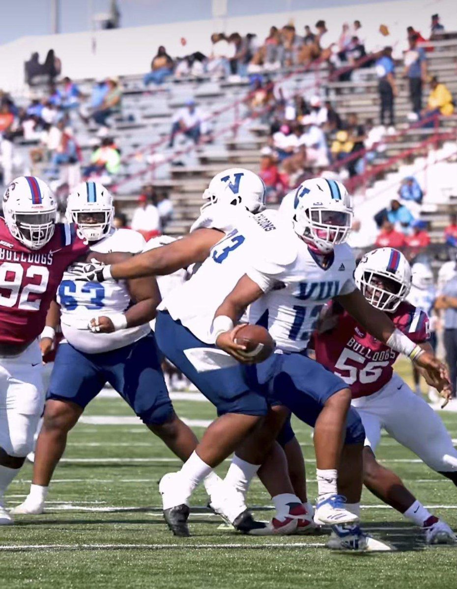 lukeAnd21's tweet photo. Agtg thank you to @CoachBonds50 and @FootballVul  for the offer To continue my athletic and academic career at next level @CoachBorba @CoachPinasco @TNewamn https://t.co/1chFDCbRtV