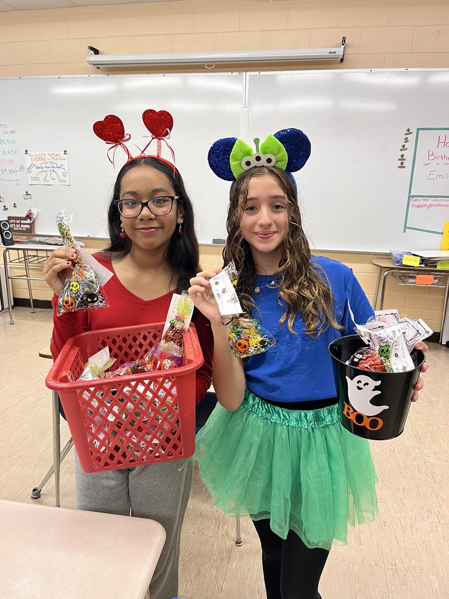 Thank you so much to everyone who contributed to our Boo Gram Fundraiser! We are grateful to have fundraised about 900 dollars for Family Promise Lunch Break in Red Bank. Our members had so much fun creating and delivering the Boo Grams on Halloween!