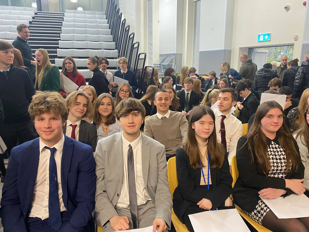 A huge congratulations to our award winning students. A great afternoon celebrating your successes with parents and carers 💚🏅